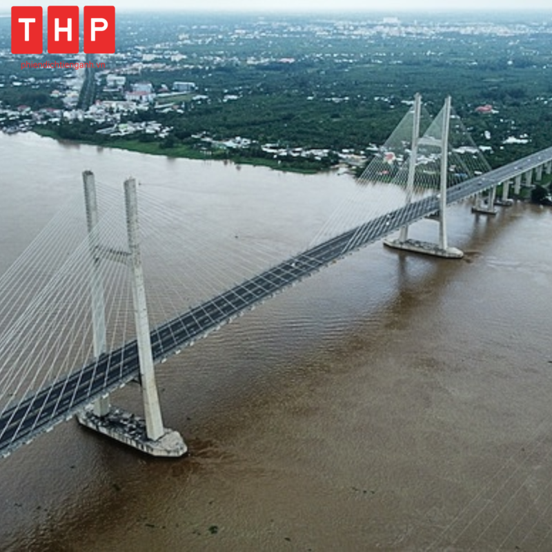 Bài toán để nâng cao logistics Việt Nam được cho là nằm ở hạ tầng và công nghệ. Ảnh: Thesaigontimes