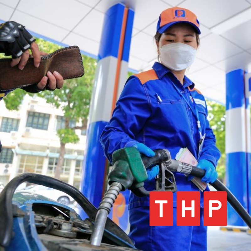 Giá xăng tăng phá mốc 21.000 đồng/lít?