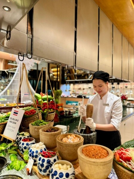 Hot rần rần tiệc buffet ‘vòng quanh châu Á’ tại Novotel Đà Nẵng