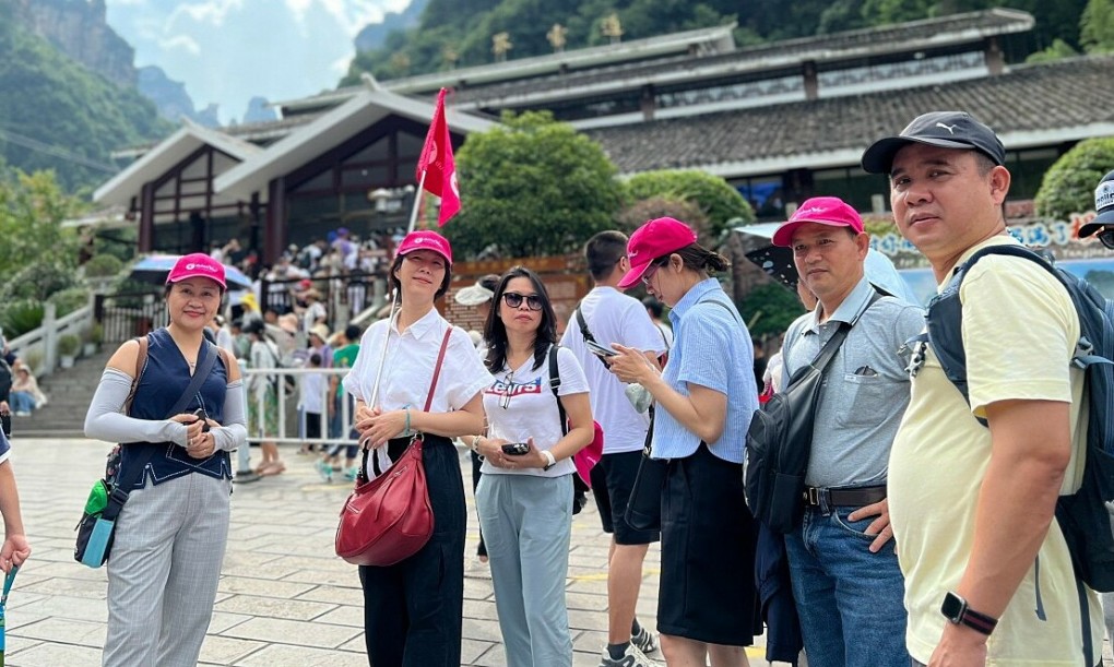 Vì sao tour Trung Quốc hút khách Việt?