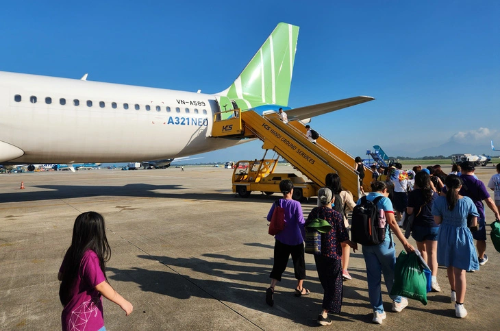 LƯU Ý LÀM THỦ TỤC CHO TRẺ DƯỚI 14 TUỔI ĐI MÁY BAY KHI CHƯA CÓ CĂN CƯỚC