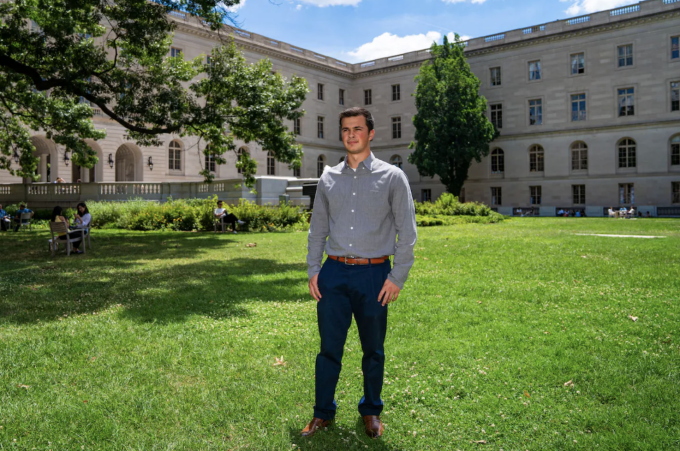 Cú sốc đầu đời của thực tập sinh Mỹ