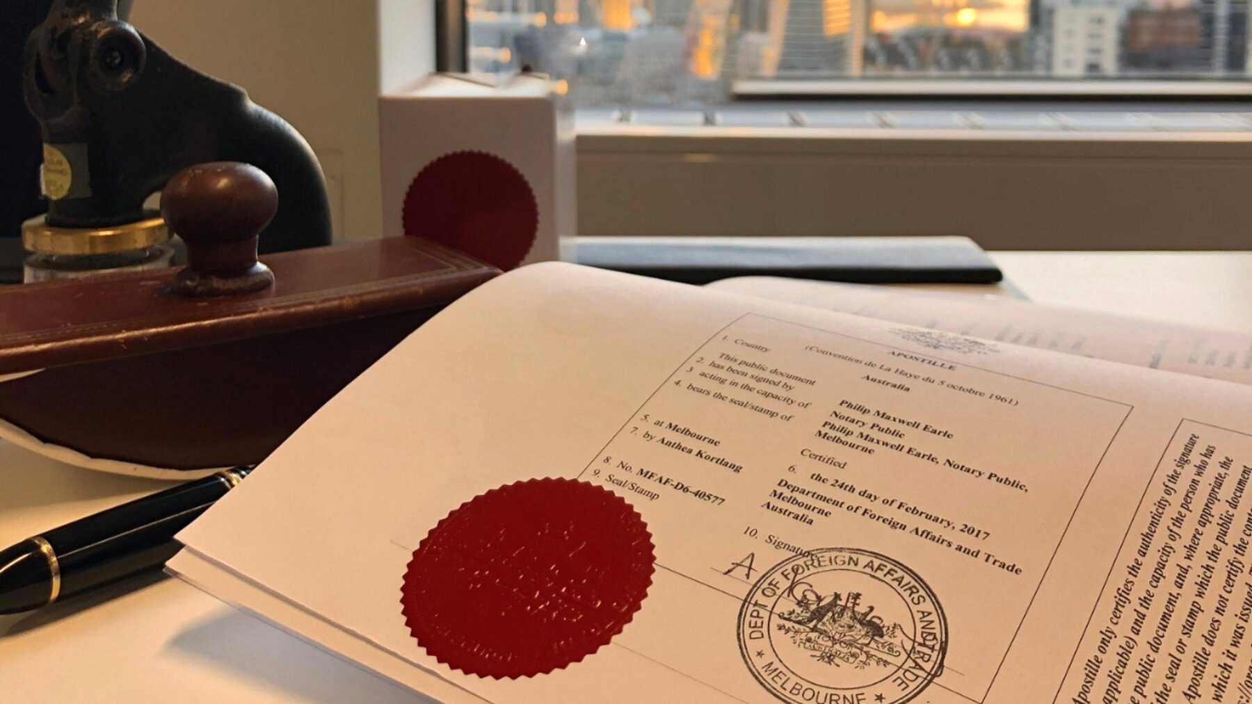 Chứng nhận Apostille là gì và khi nào cần sử dụng?