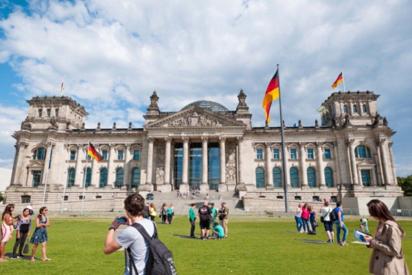 so-luong-visa-du-hoc-duc-tang-43%-trong-4-nam2