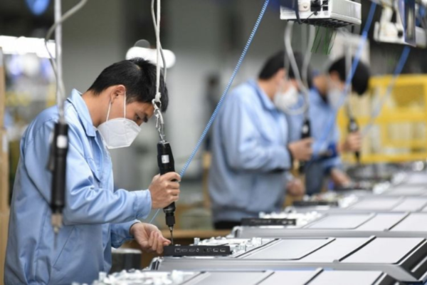 xuat-khau-lao-dong-2025