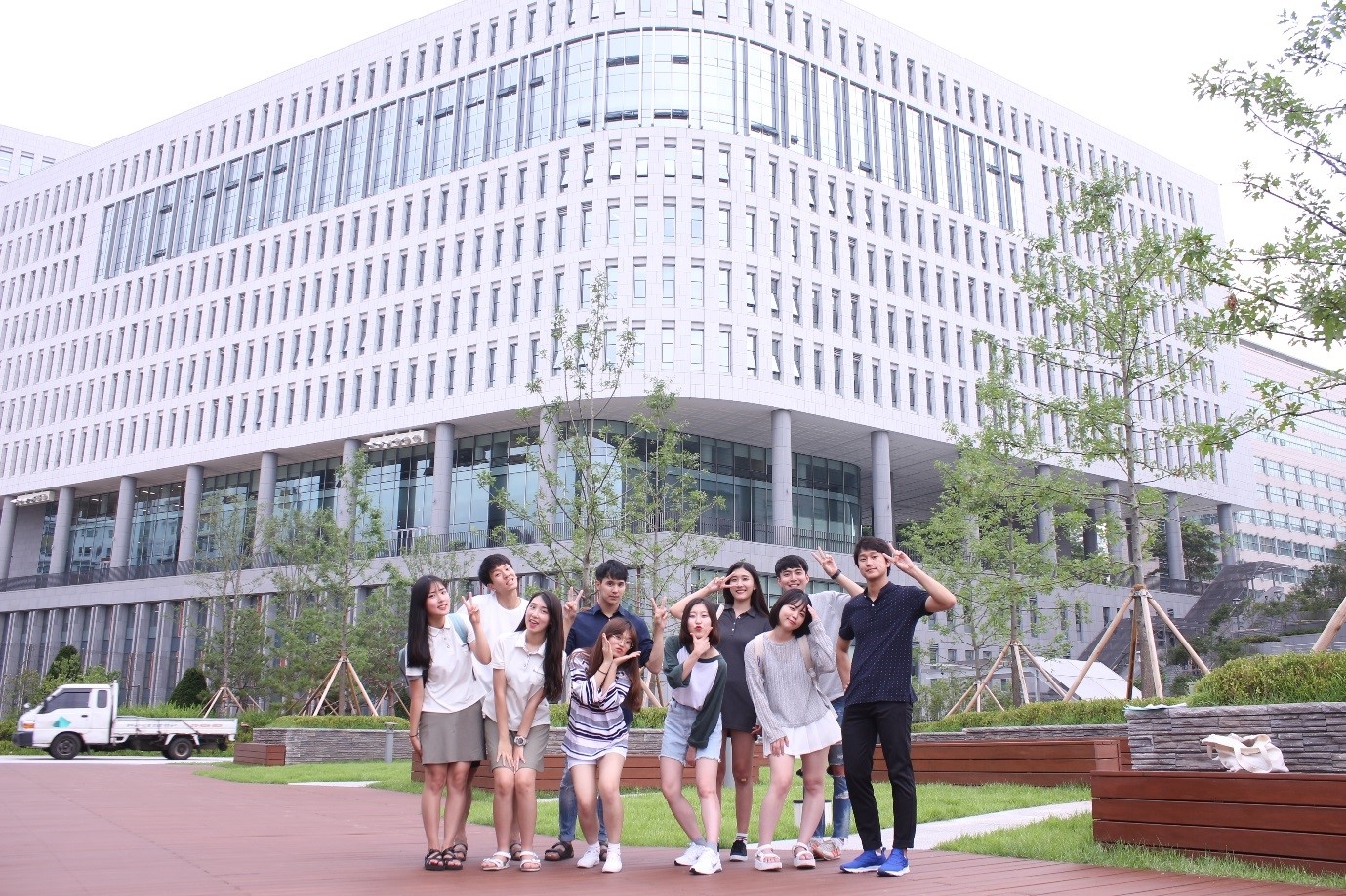 4 điểm đến Châu Á đồng loạt mở rộng chính sách thu hút học sinh quốc tế
